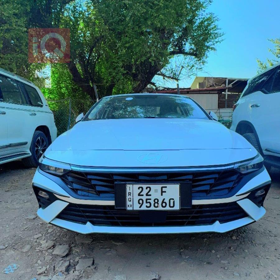 هیوندای ئەلەنترا